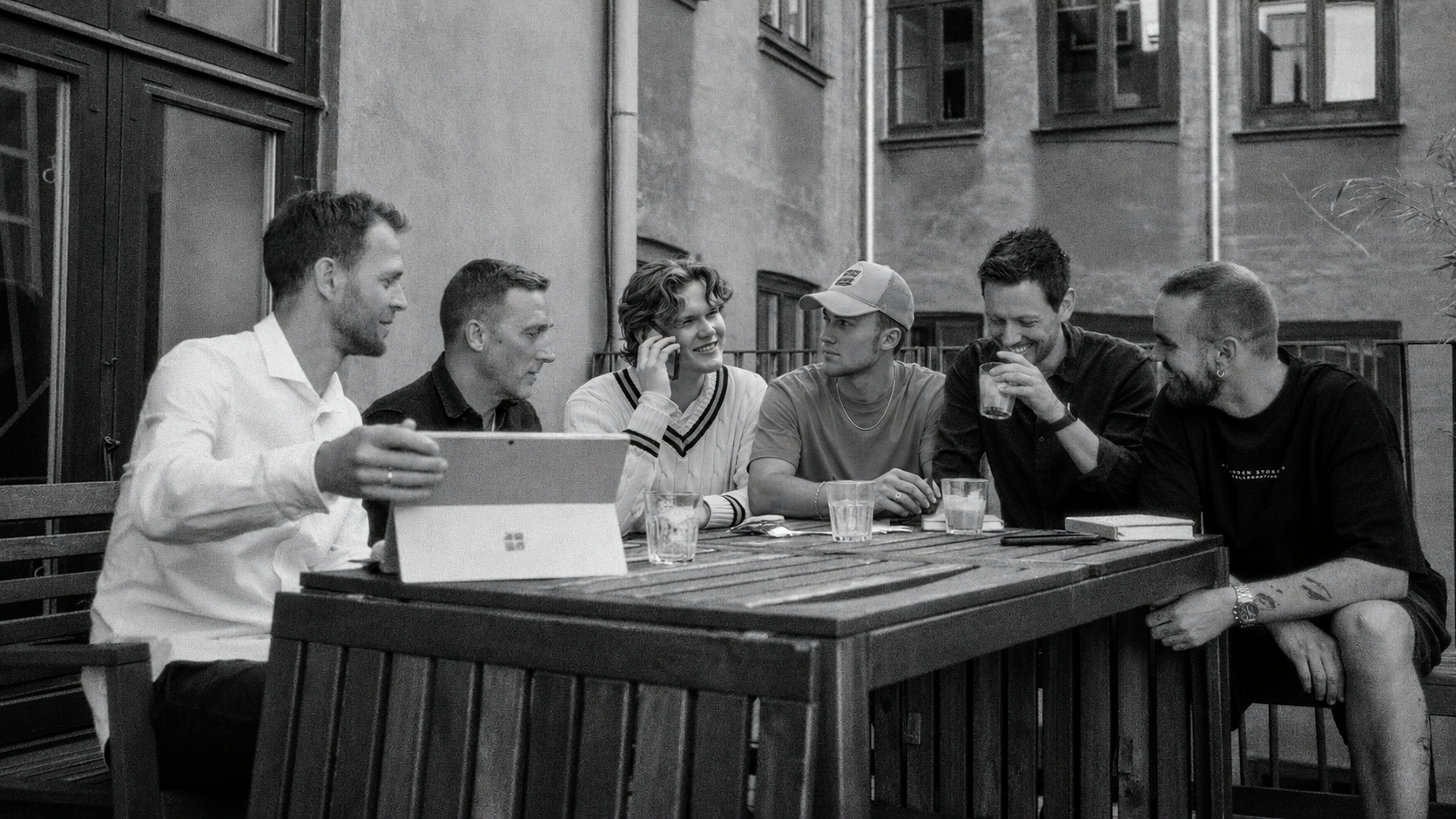 Content pakker til webshops: LION Creative-teamet producerer produktbilleder og film